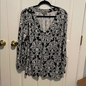 Style & Co. Monochrome Floral V-Neck Blouse